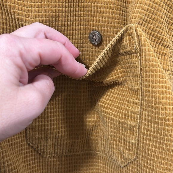 The Terrtirory Ahead brushed flannel button down size XL - Picture 5 of 7